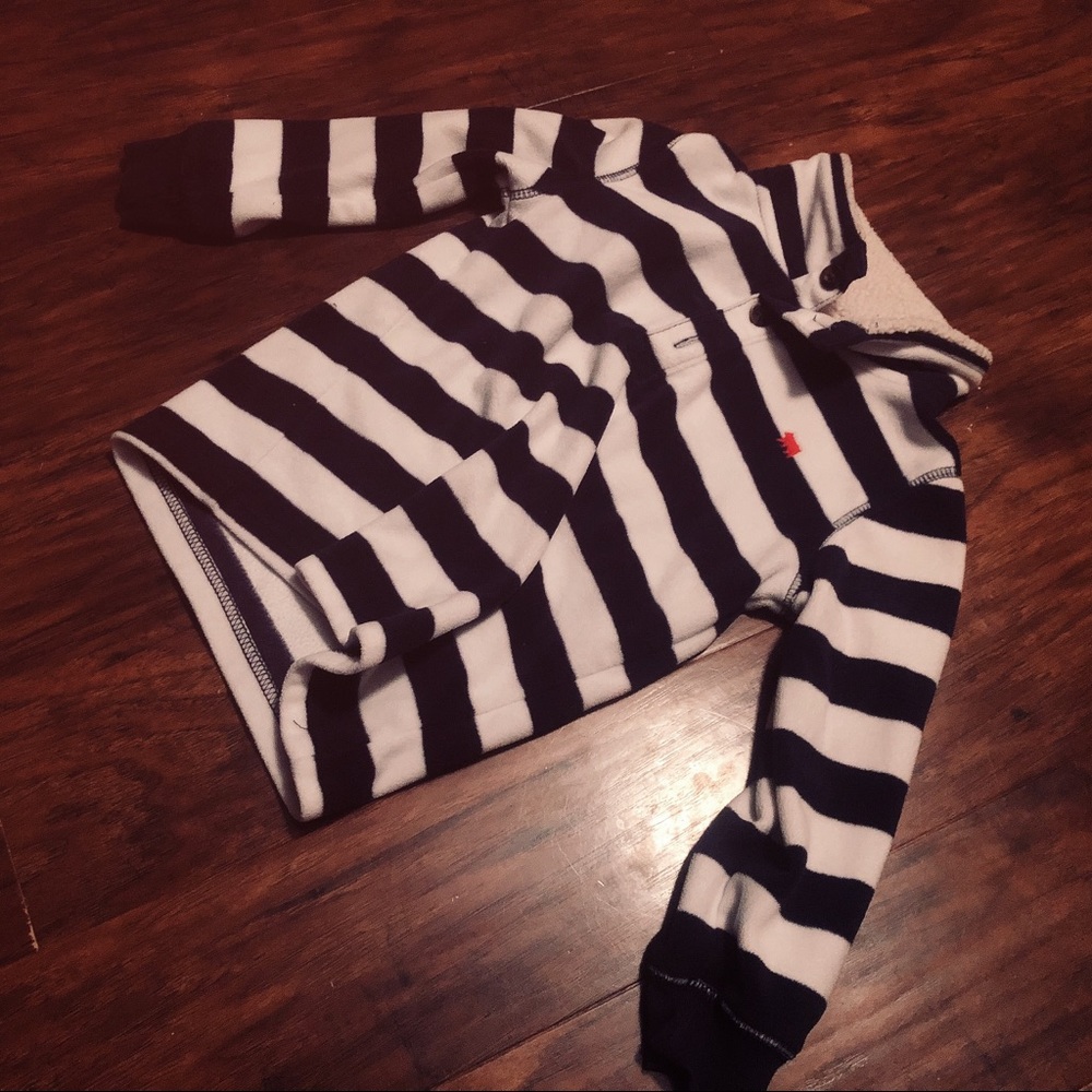 💙4 for $15💙 
Boys4t stripped pullover